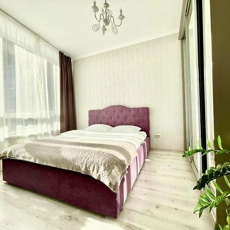 Jk Slavutić Aparti Daire Kiev Dış mekan fotoğraf